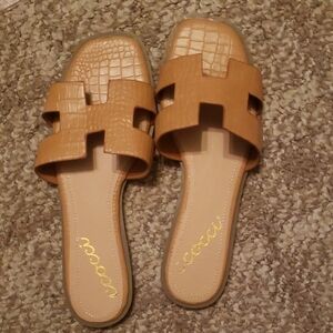 Tan Slide Sandals Size 7.5, Never Worn!